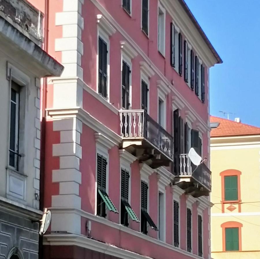 Appartamento CASA di CLAUDE 2 FINALMARINA Finale Ligure Esterno foto