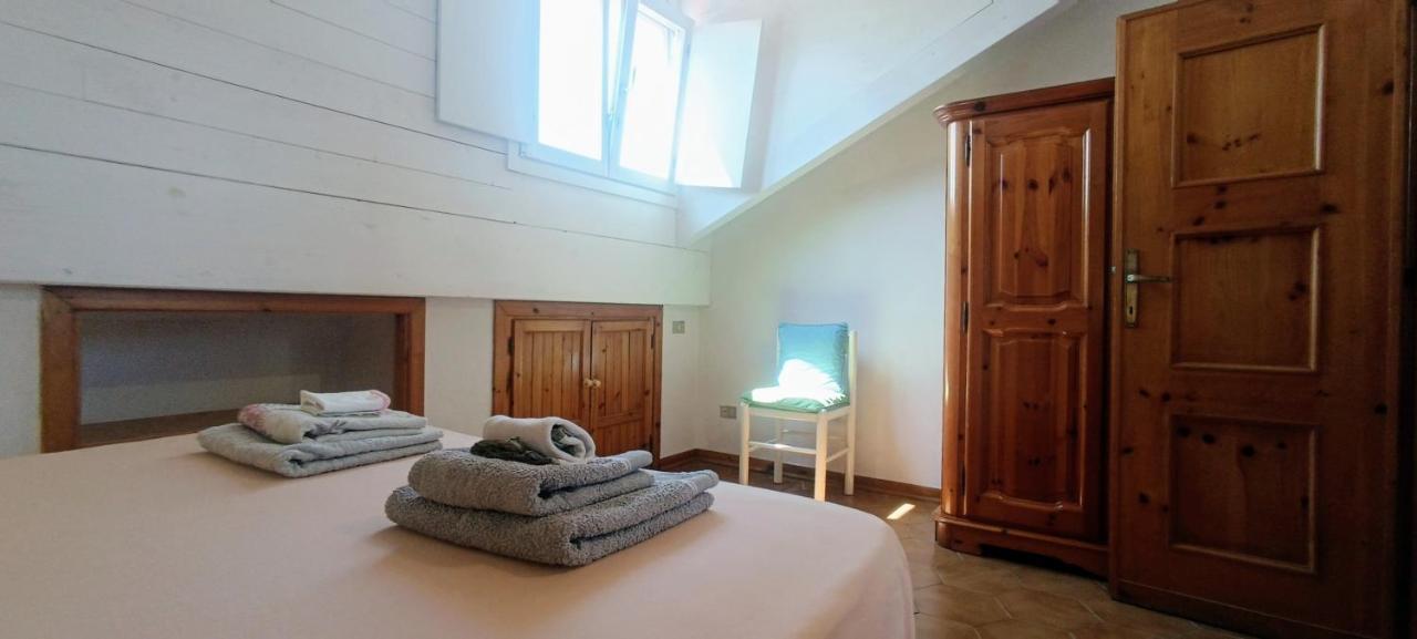 Appartamento CASA di CLAUDE 2 FINALMARINA Finale Ligure Esterno foto